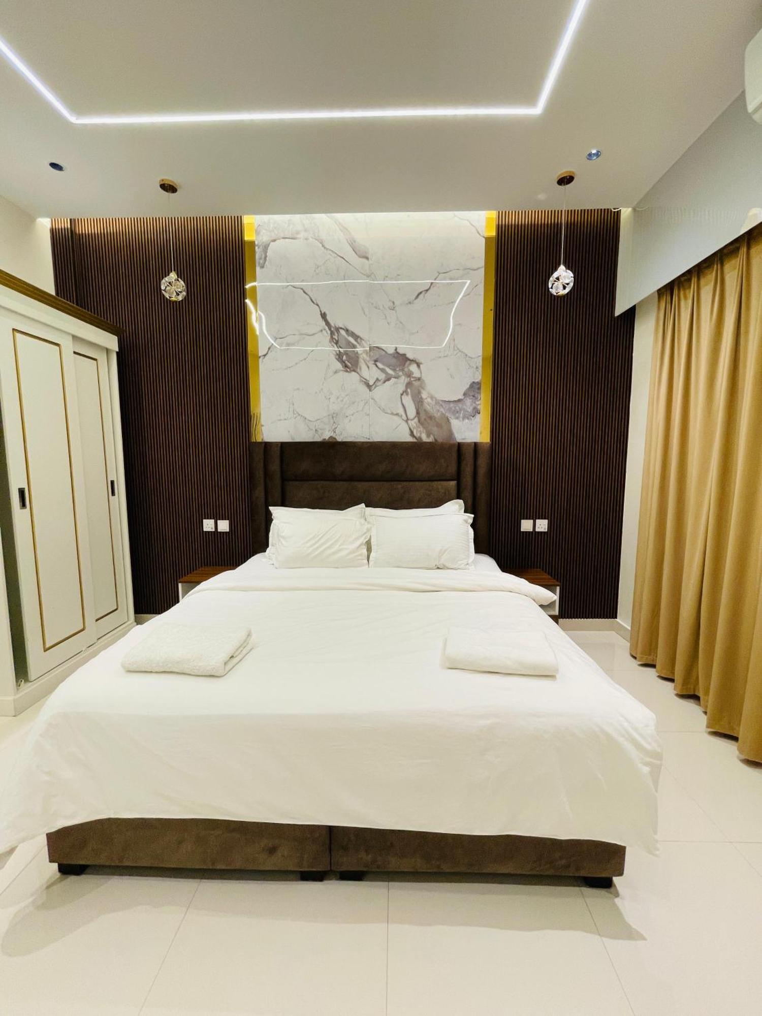 Mabahj Garnatha Hotel Apartments Sohar Exterior foto