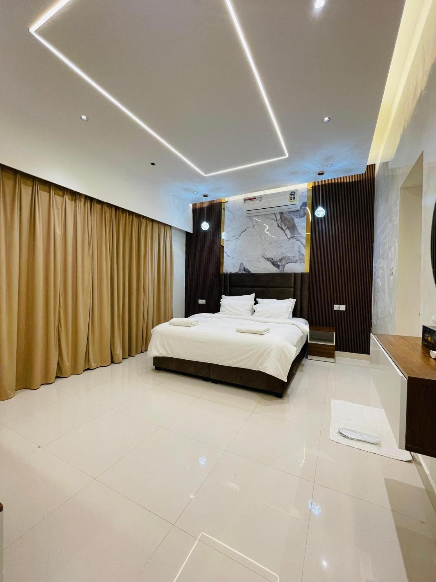 Mabahj Garnatha Hotel Apartments Sohar Exterior foto